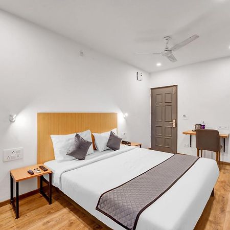 Upar Hotels Uthandi, Ecr 钦奈 外观 照片