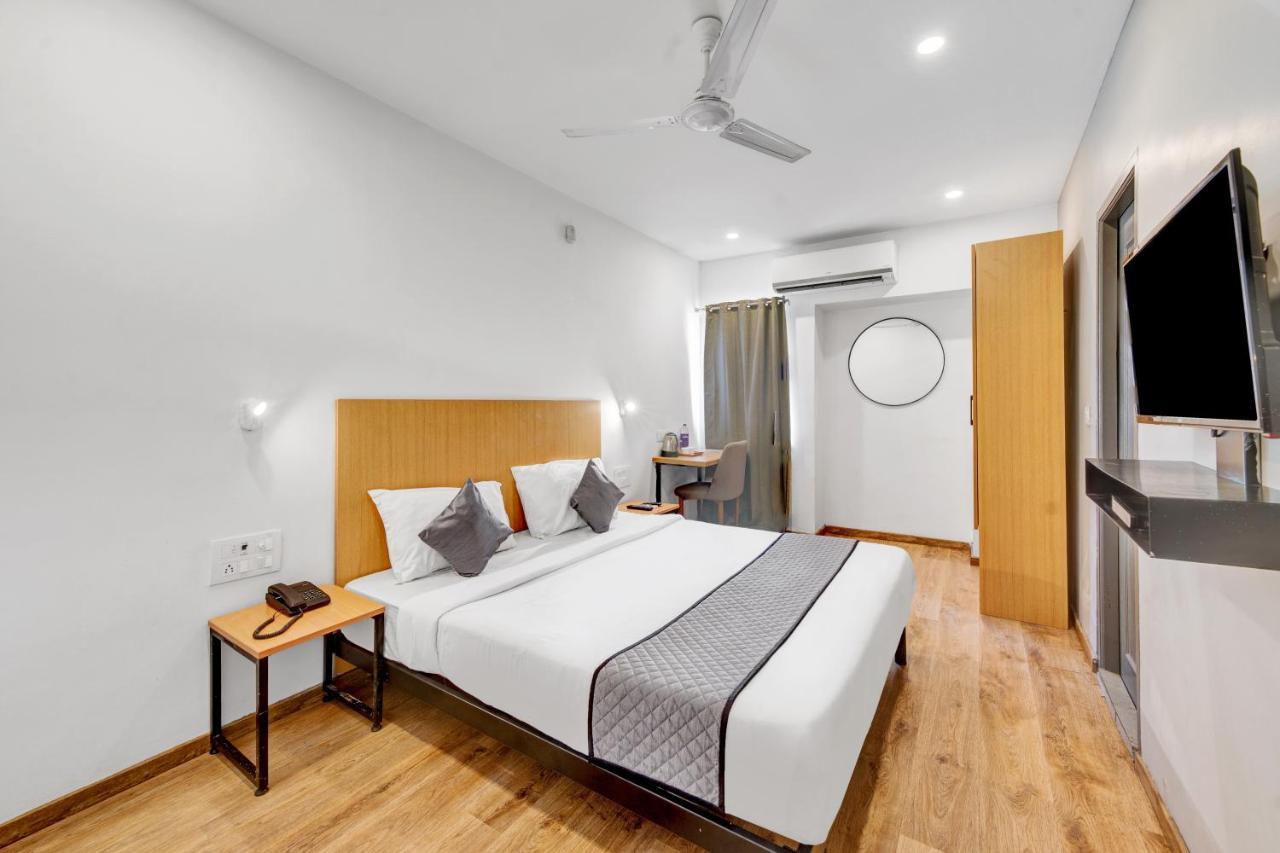 Upar Hotels Uthandi, Ecr 钦奈 外观 照片